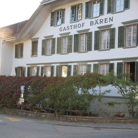 Gasthof Baeren Laupen Экстерьер фото