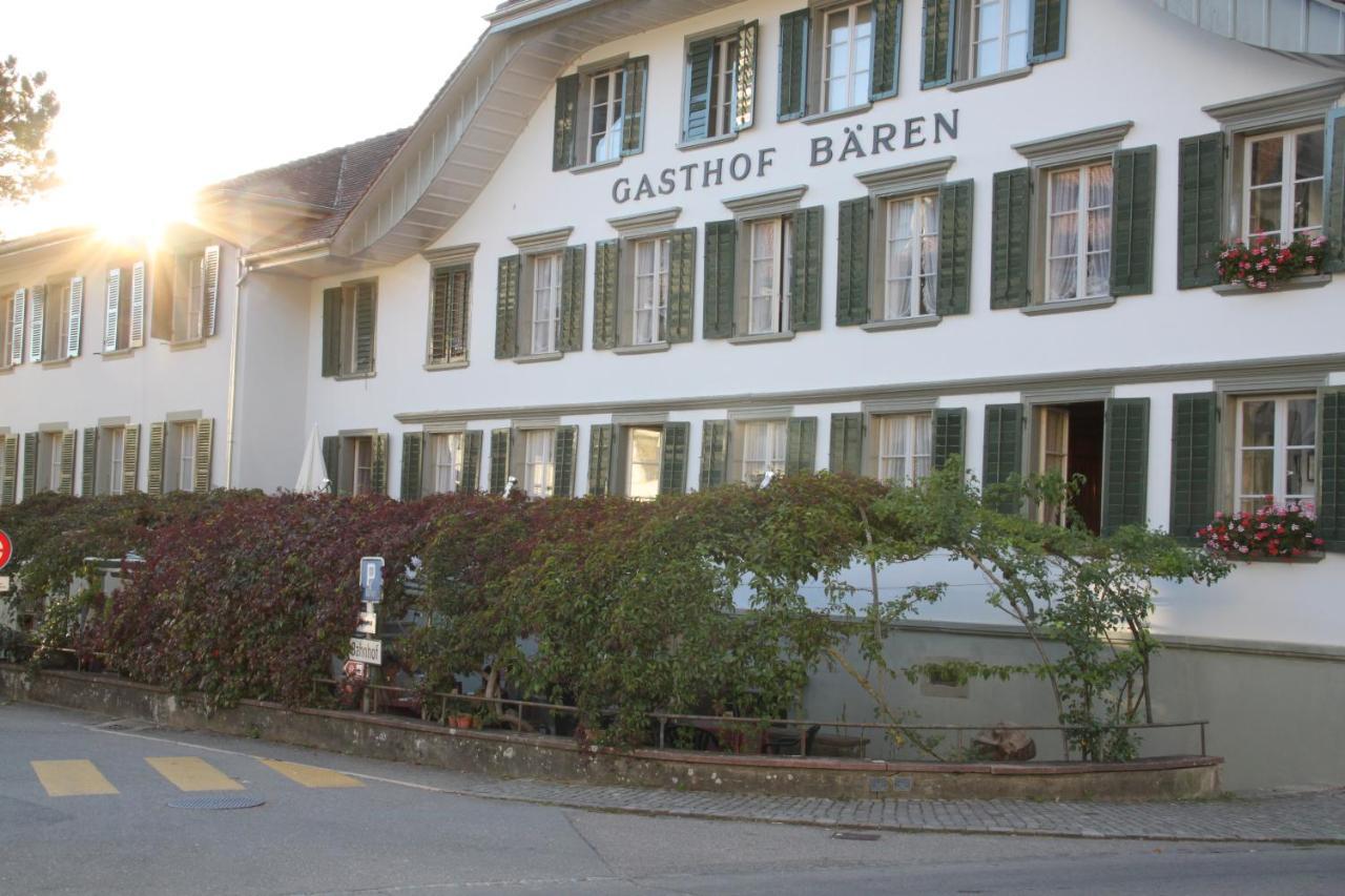Gasthof Baeren Laupen Экстерьер фото